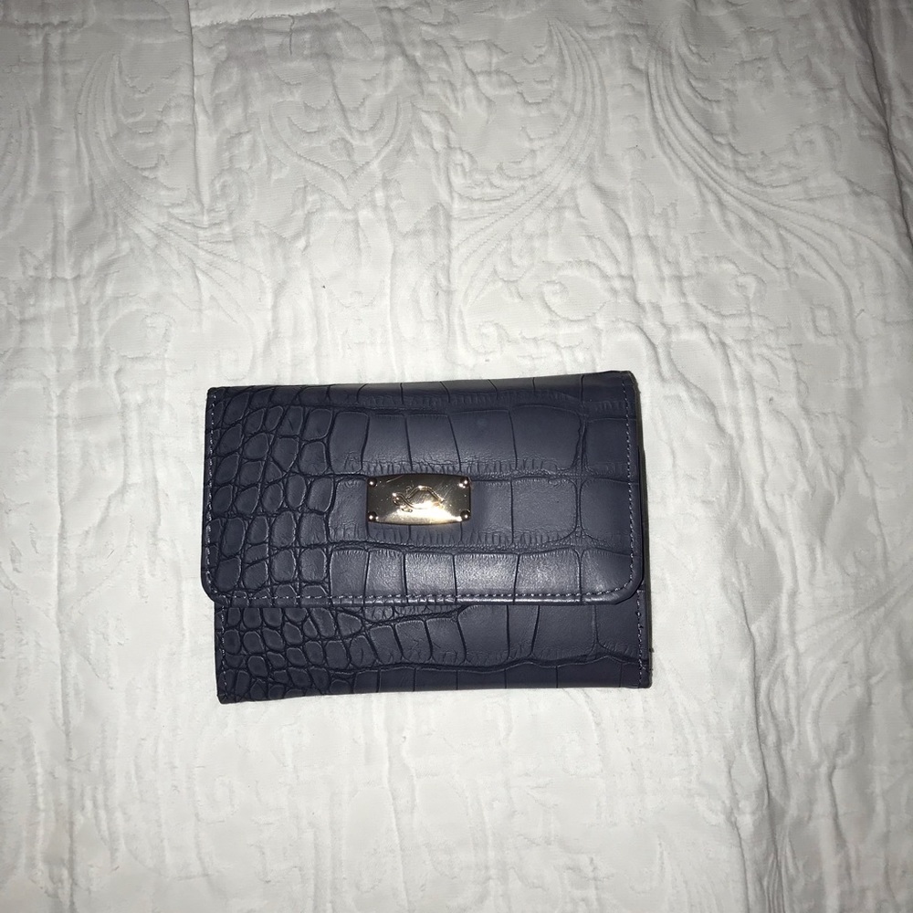 Carpisa Grey Wallet